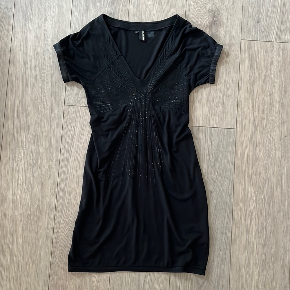DEPT size small black adjustable waist dress with glitter front detail